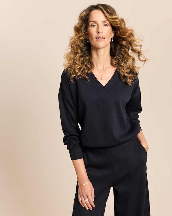 Produktabbildung für Soft Piqué Shirt mit V-Ausschnitt