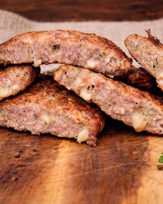 Produktabbildung 2 für Alm-Fleischküchle mit Käse 10x 80 g