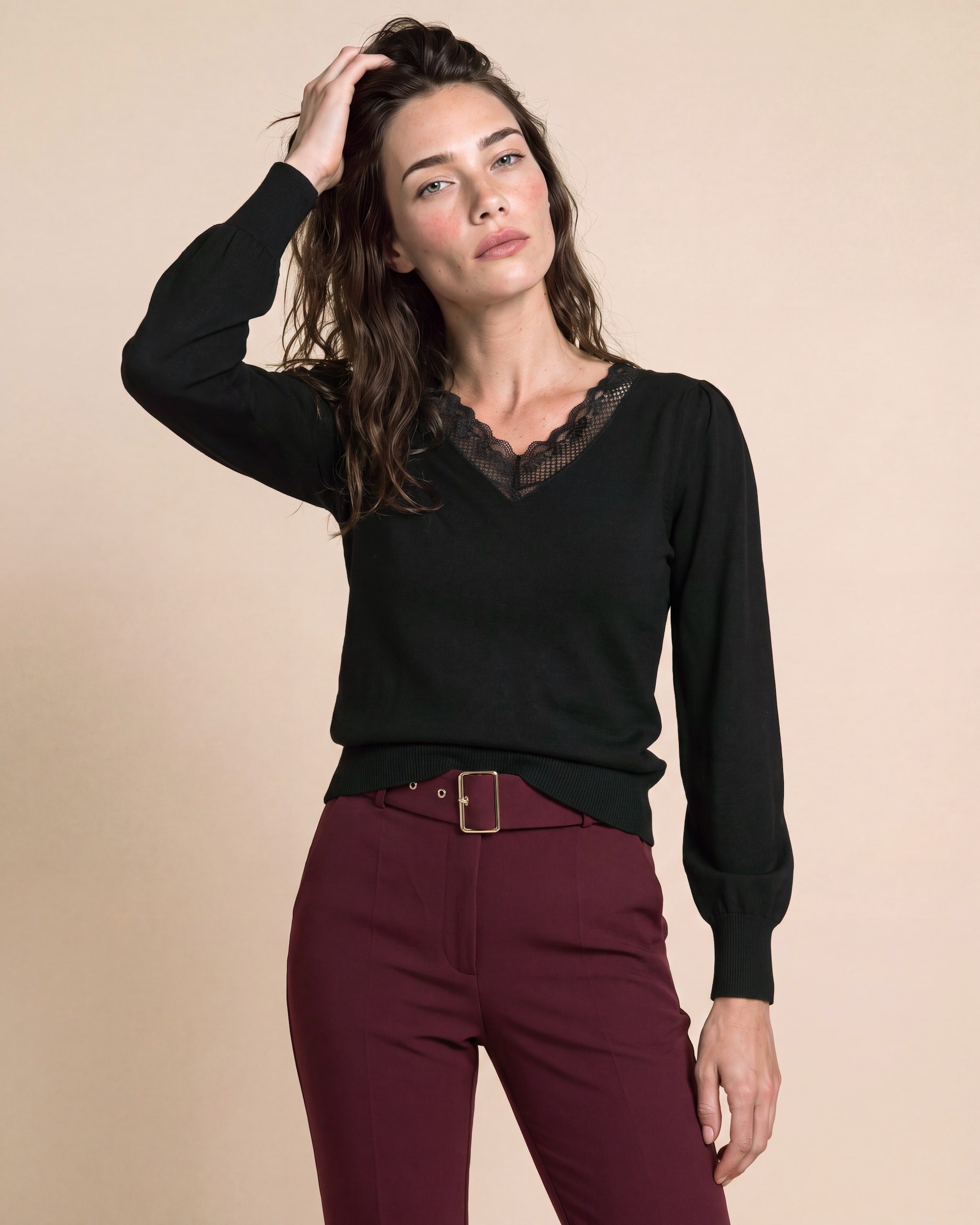 Produktabbildung für Pullover mit Spitze