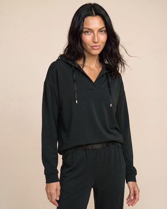 Produktabbildung für Sweatshirt mit Satinkapuze