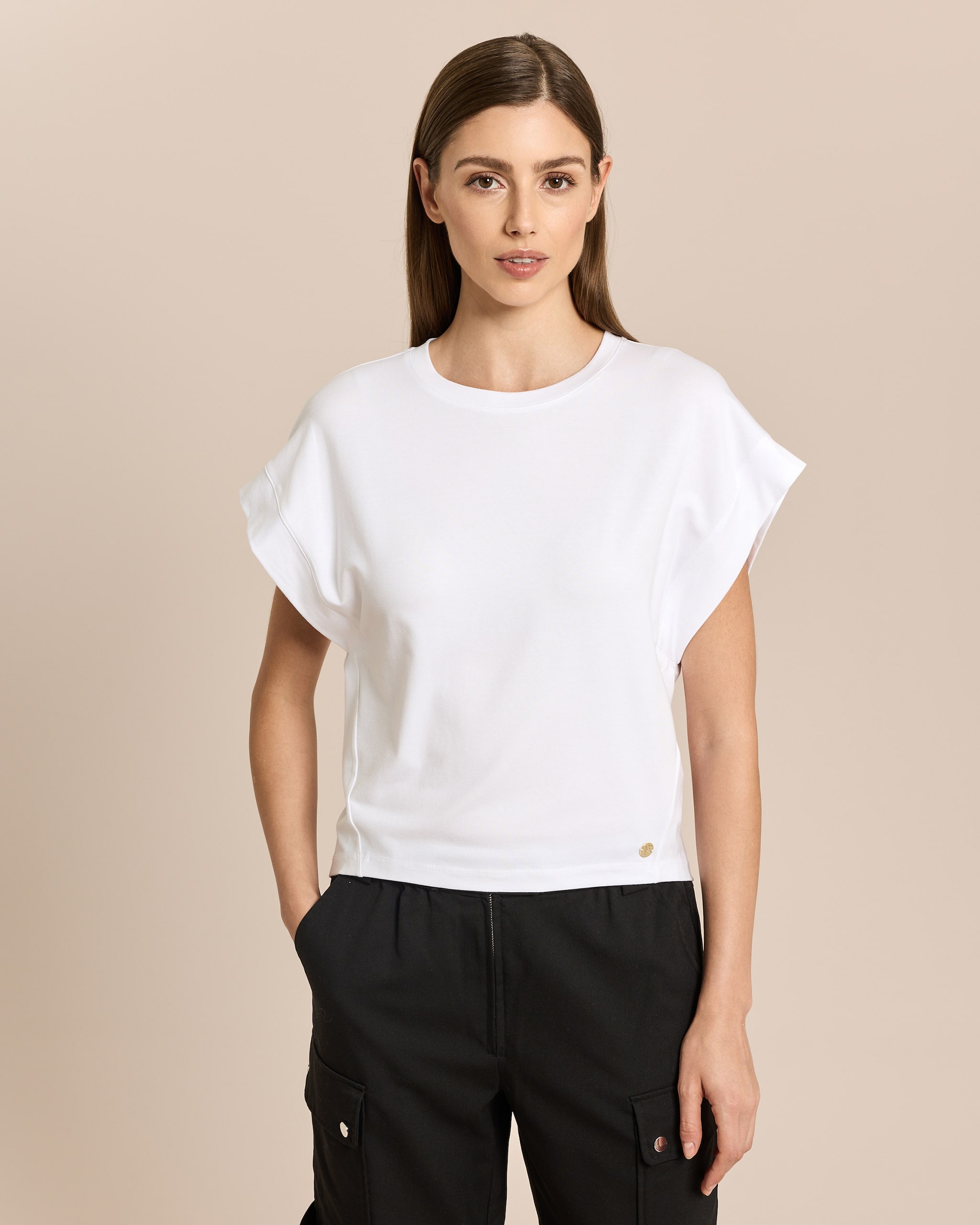 Produktabbildung für Kurzarmshirt mit besonderen Ärmeln