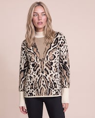 Produktabbildung für Strickpullover mit Jaguar-Jacquard