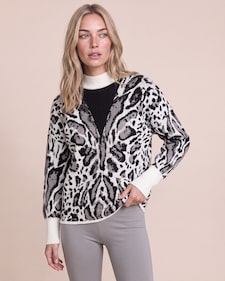 Produktabbildung für Strickpullover mit Jaguar-Jacquard