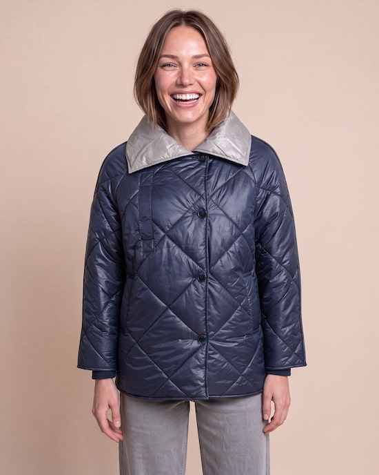 Produktabbildung für Steppjacke mit breitem Kragen