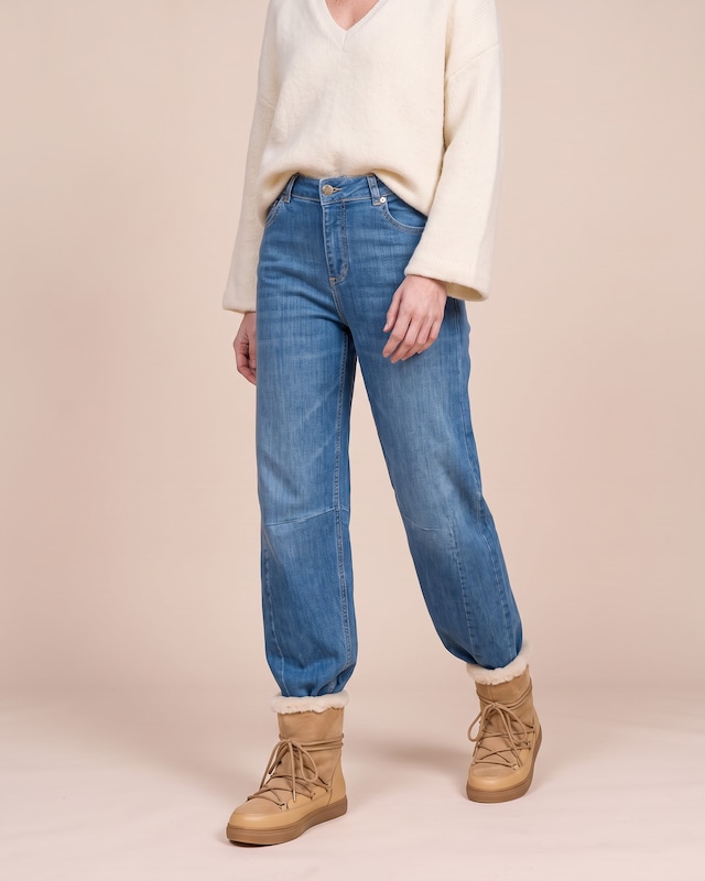 Barrel-Leg Jeans