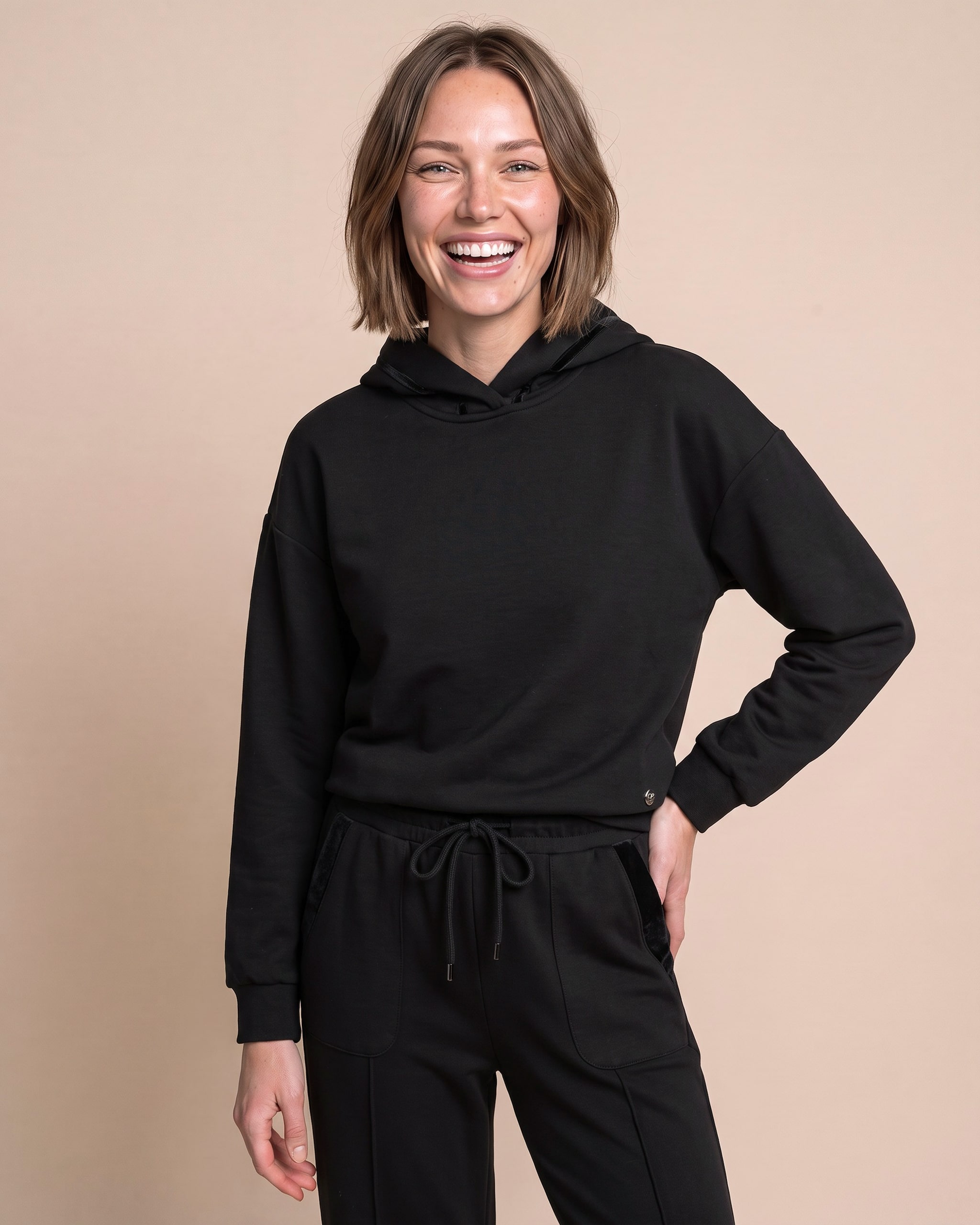 Produktabbildung für 2-teiliges Jersey-Set mit Samtbanddetails