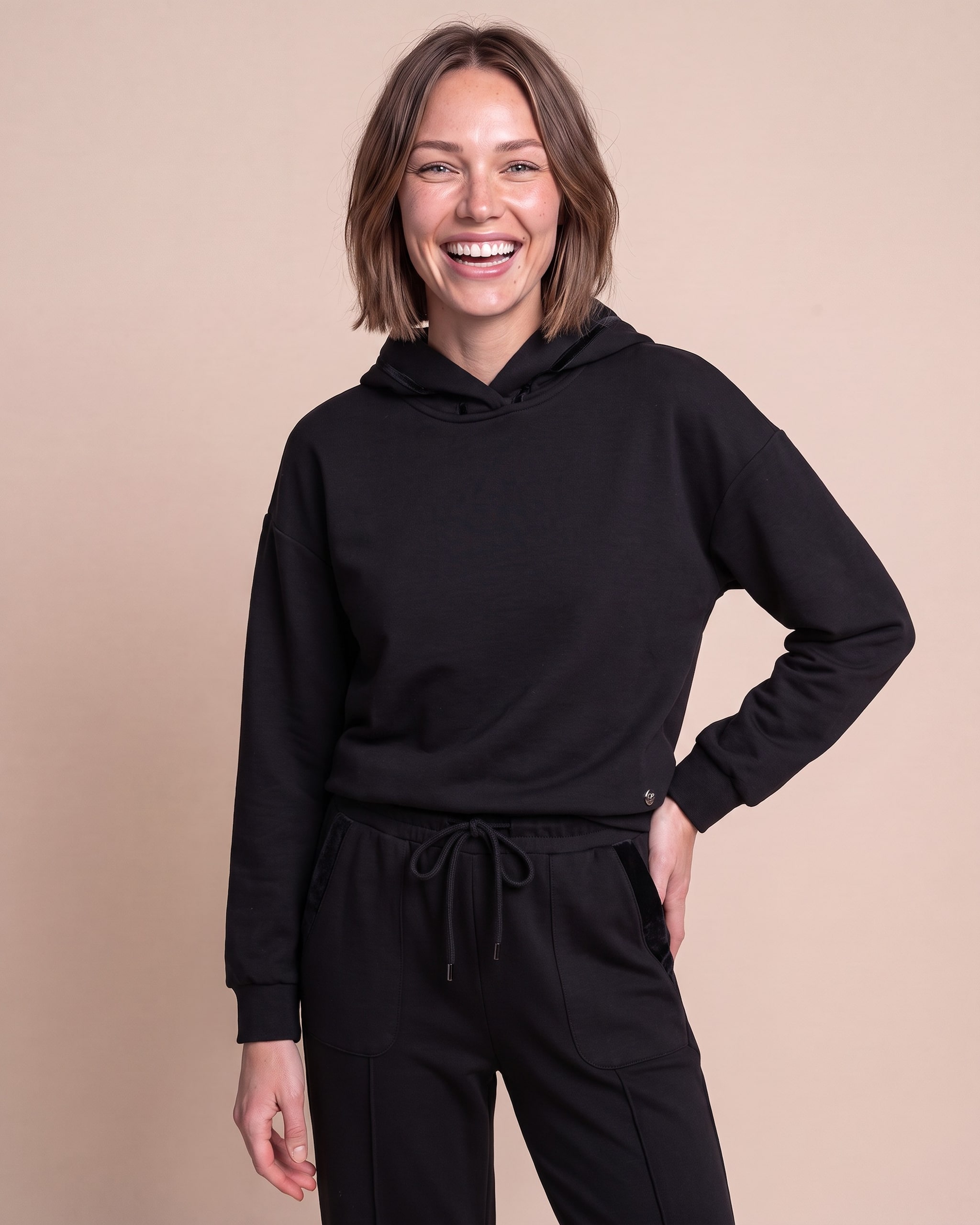 Produktabbildung für 2-teiliges Jersey-Set mit Samtbanddetails