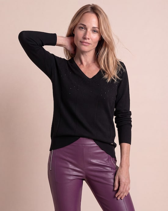 Produktabbildung für Pullover mit V-Ausschnitt und Steinchen