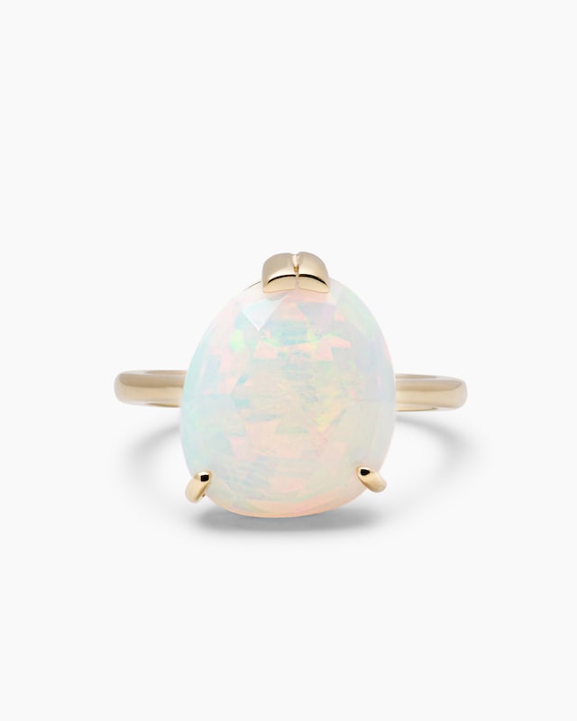 Ring mit Kristallopal