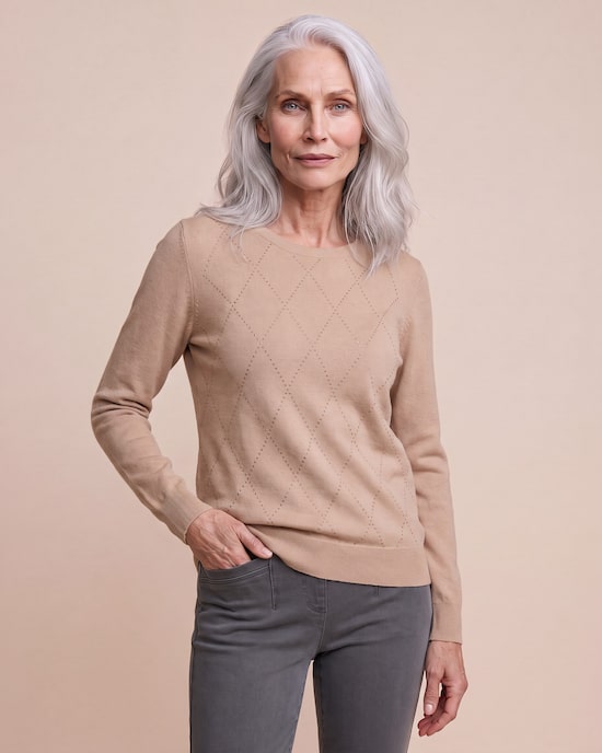 Produktabbildung für Pullover mit Rauten-Design in Strass