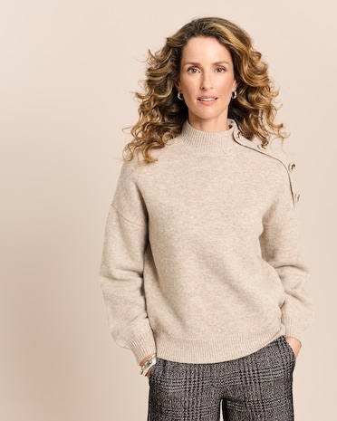 Produktabbildung für Pullover mit Knopfdetail