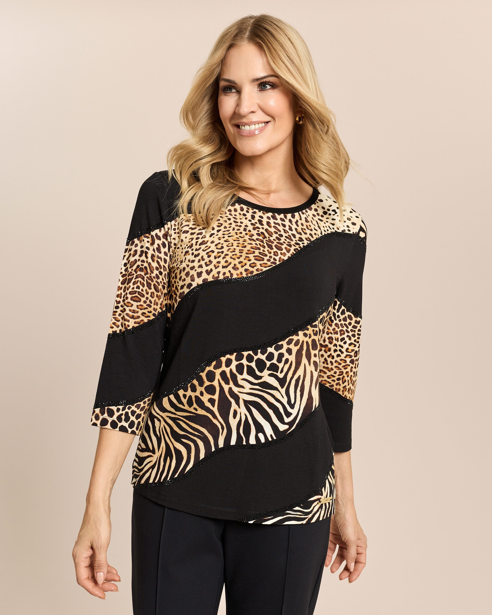 Produktabbildung für Shirt mit Animalprint und Strass