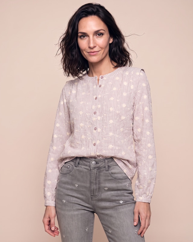 Produktabbildung für Bluse karriert mit Blütenstickerei