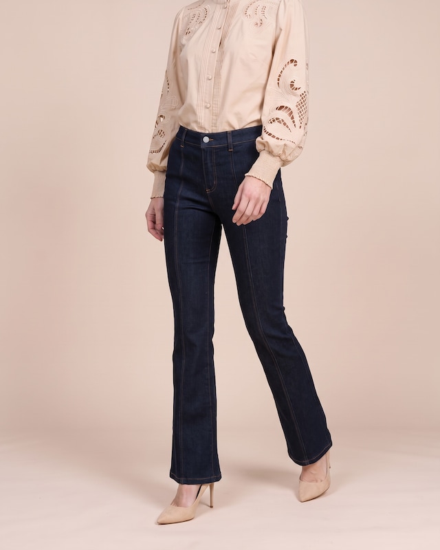 Bootcut Jeans
