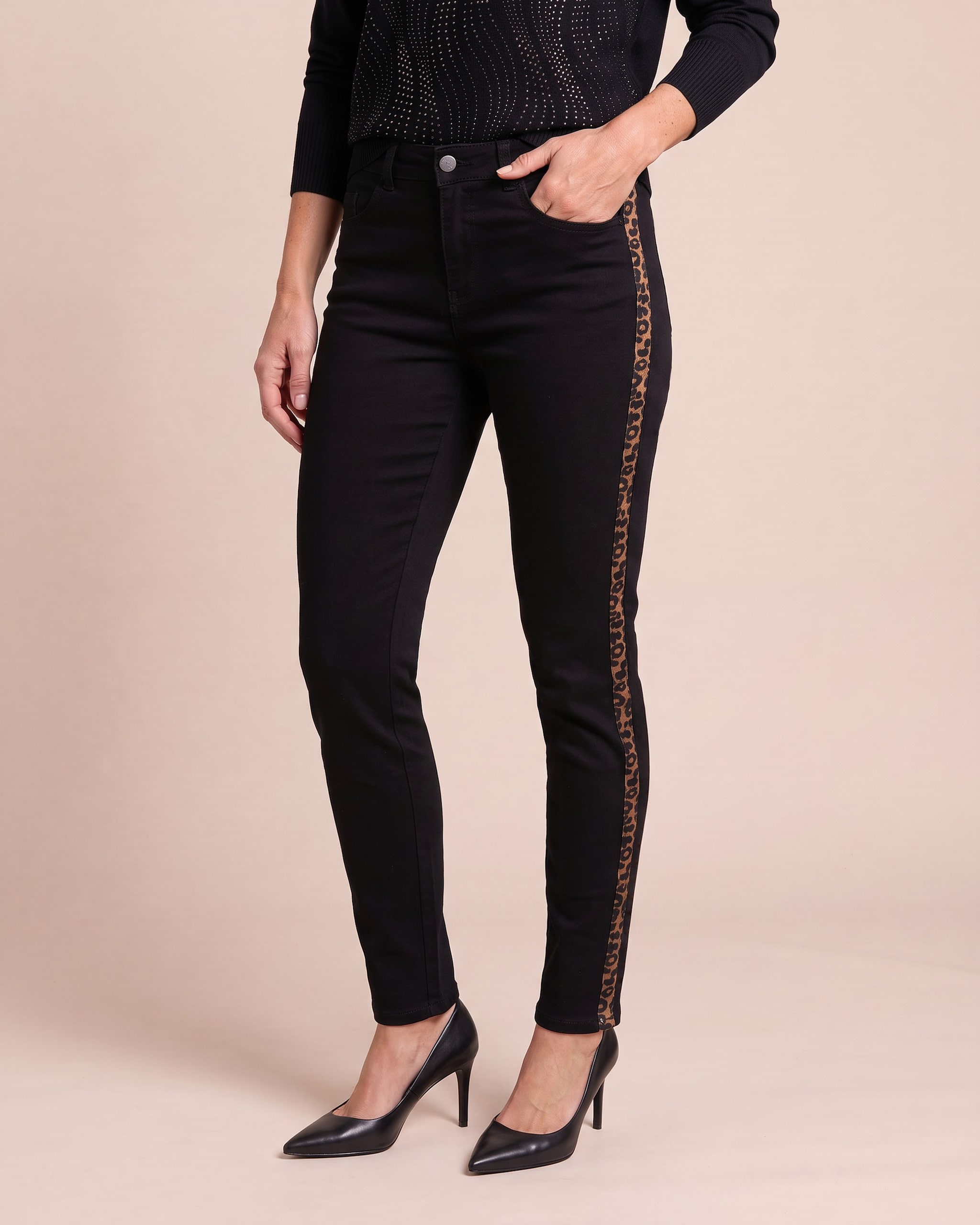 Produktabbildung für Slim Fit Jeans mit Leodetail