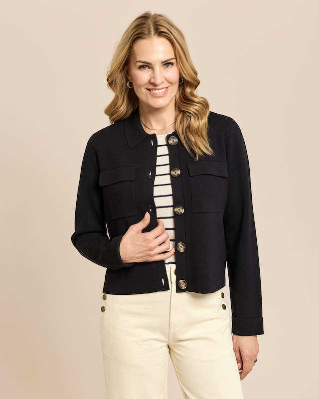 Strickjacke mit Kragen